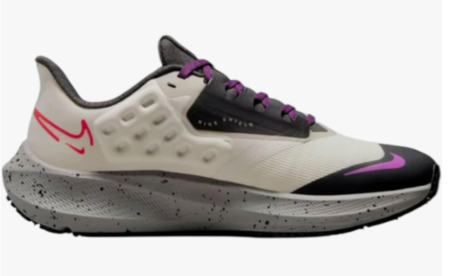 NIKE  Air Zoom Pegasus 39 Shield Sneaker