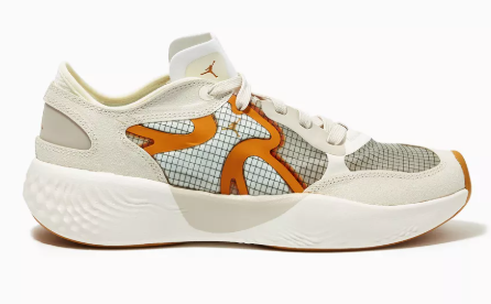 Jordan Delta 3 Low Top Sneakers in Suede & Ripstop