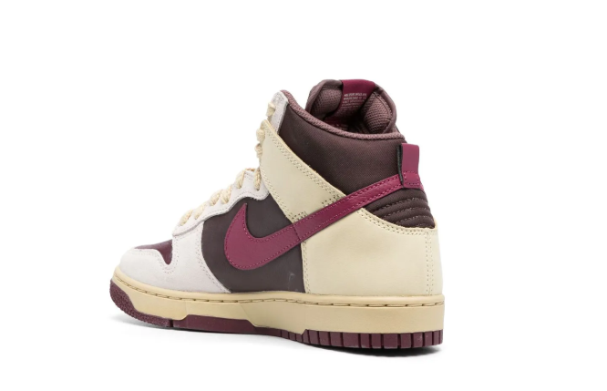 Dunk High 1985 "Valentine's Day" sneakers