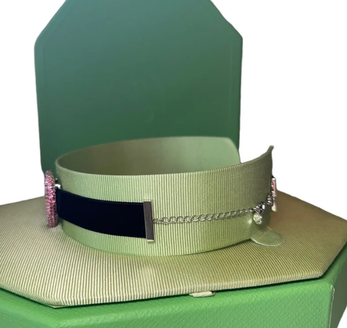 Swarovski Una choker Swan Heart, Pink, Rhodium plated Choker Necklace