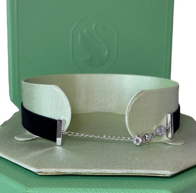 Swarovski Una choker Swan Heart, Pink, Rhodium plated Choker Necklace