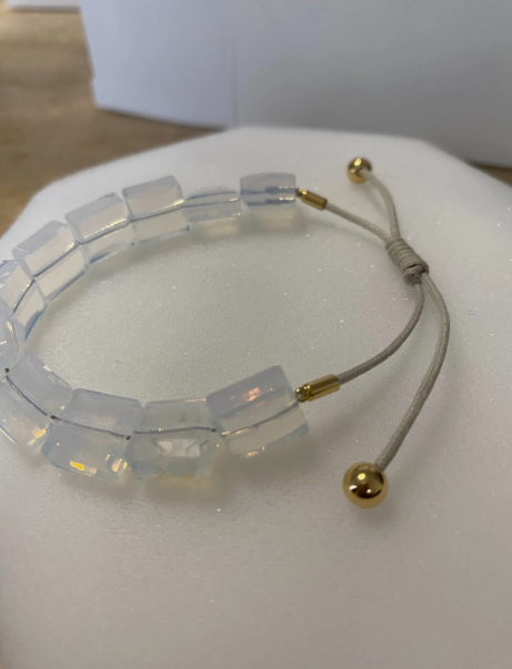 BNIB SWAROVSKI Letra Bracelet Star White Gold plated